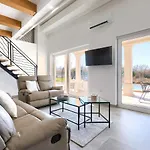 Civitan By Interhome Brtonigla