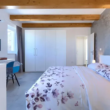 Civitan By Interhome Brtonigla