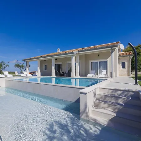 Civitan By Interhome * Brtonigla