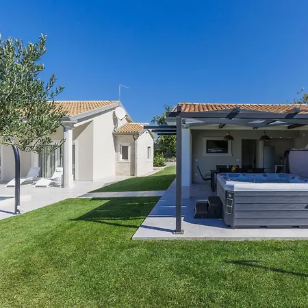 Holiday home Civitan By Interhome
