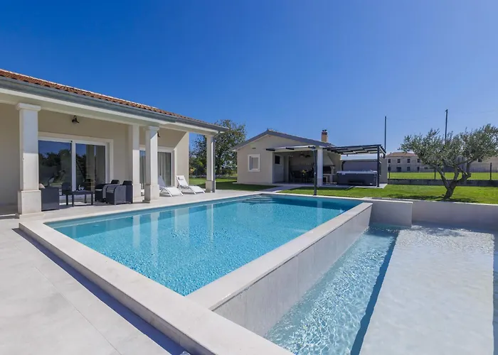 Civitan By Interhome * Brtonigla